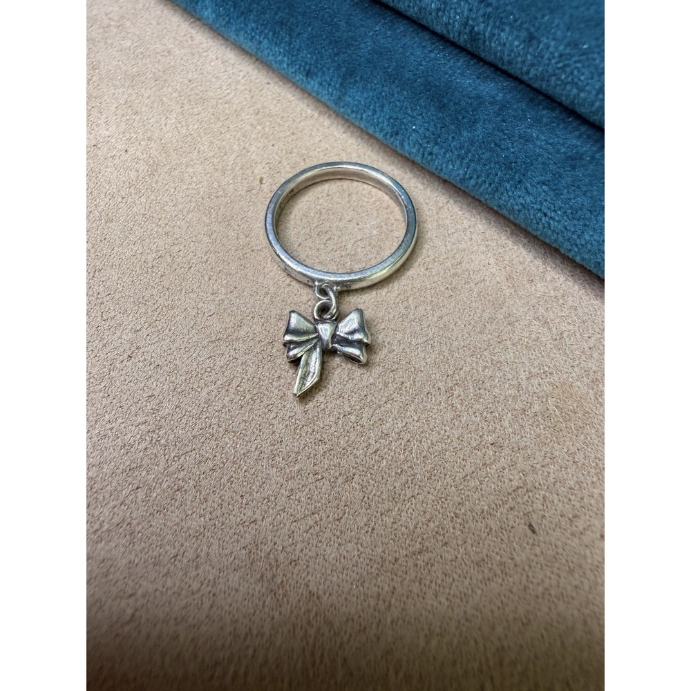 James Avery Retired Vintage Dangle Ring with Bow Charm Size 5 - Picture 2 of 5